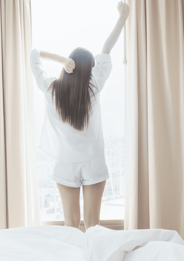 How to Wake Up Early (7 Tricks that Actually Work)