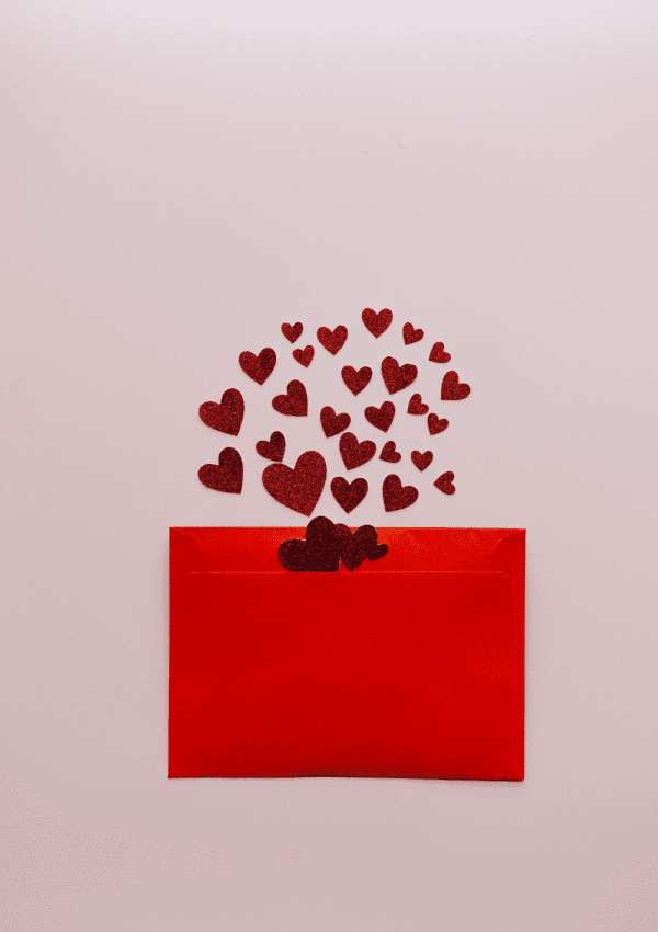 How to Write a Love Letter (6 Helpful Tips)